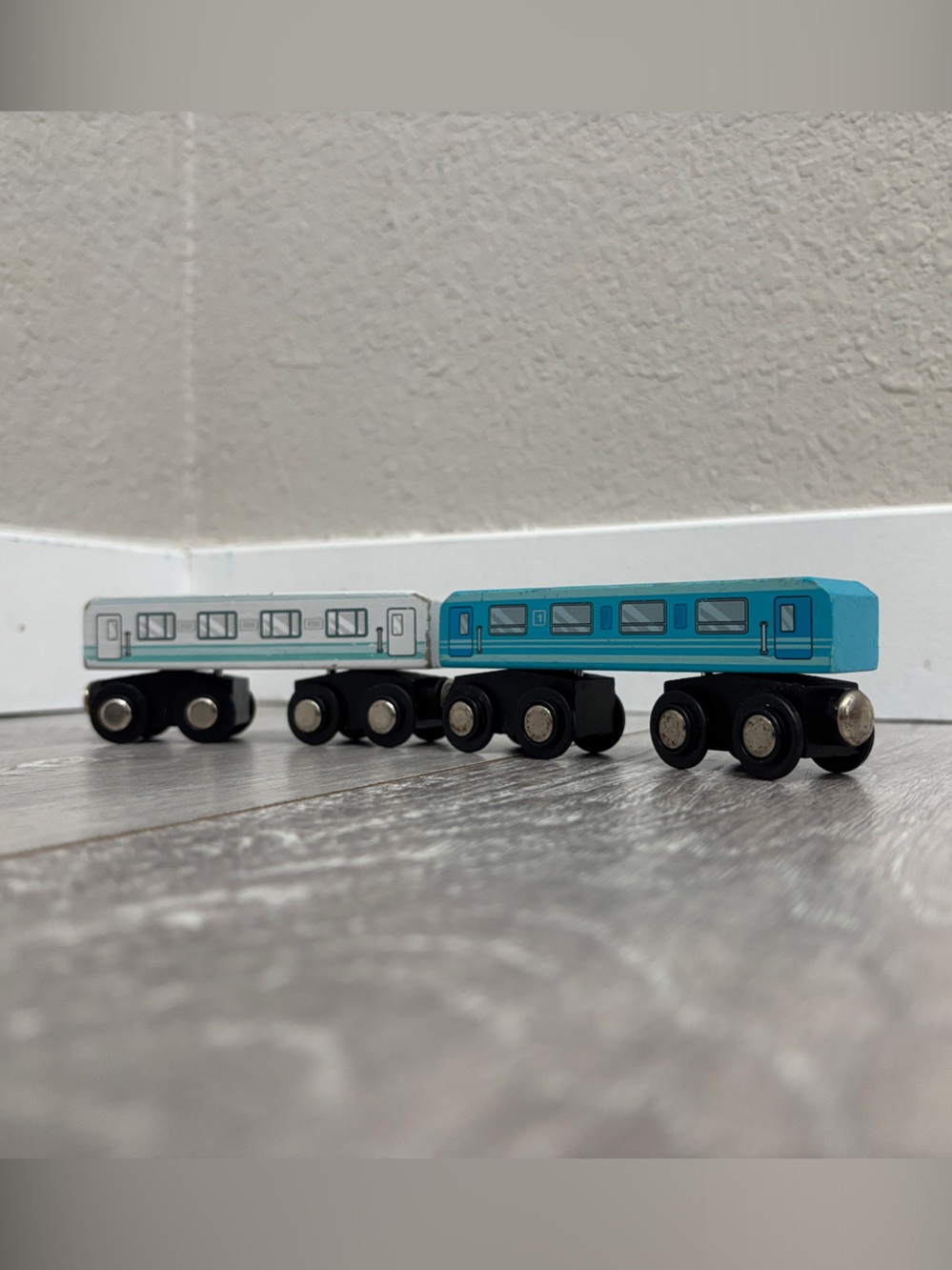 Battat Wooden Coaches - Blue & White